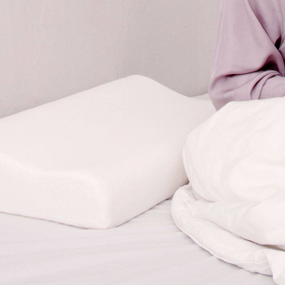 Profiled orthopedic pillow made of memory foam with cooling gel, REBEL ACTIVE RBA-6001